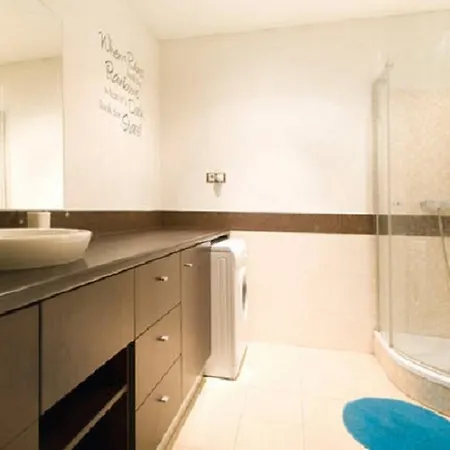 Classy Danube Apartment *